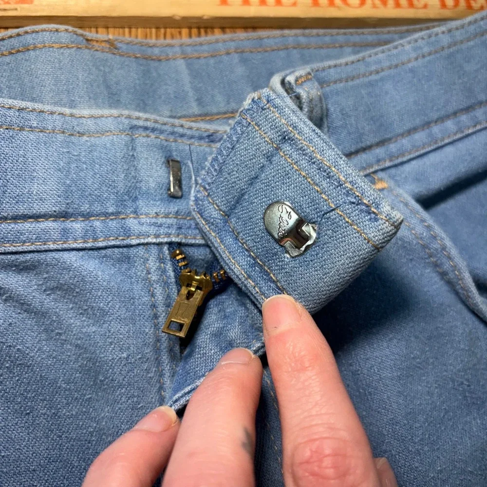 80s True Vintage Wrangler Jeans USA made Mens 30x26 Light Wash Blue Straight Leg